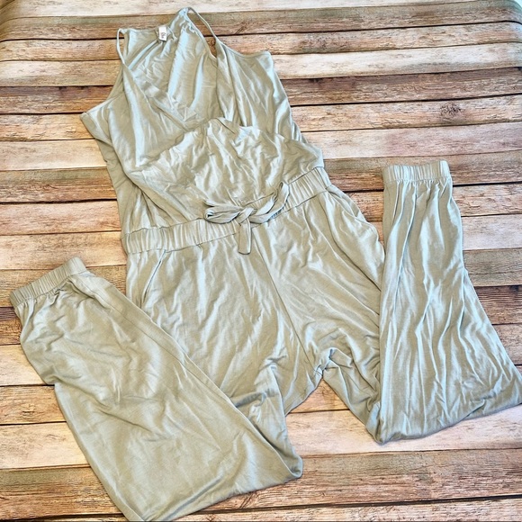 Elan Jumper Green V Neck - Picture 11 of 12